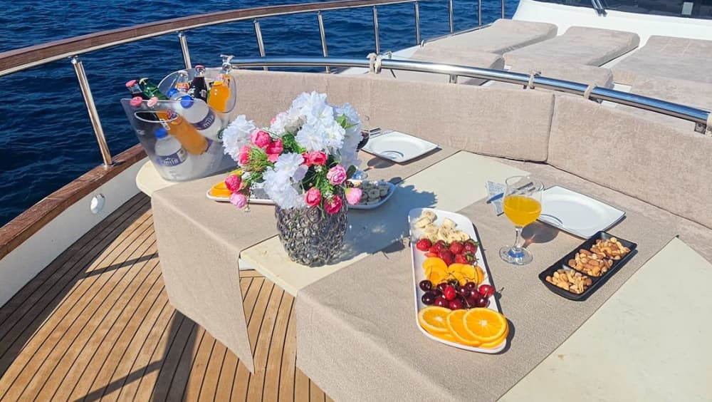 La meilleure expérience de natation et de détente en yacht à Bodrum