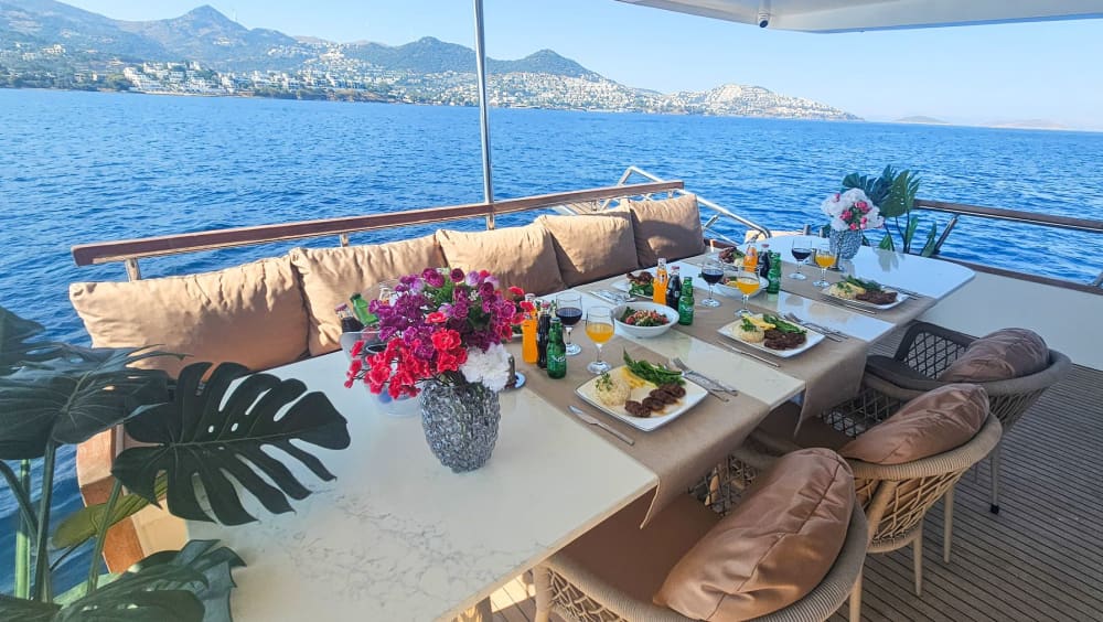 La meilleure expérience de natation et de détente en yacht à Bodrum