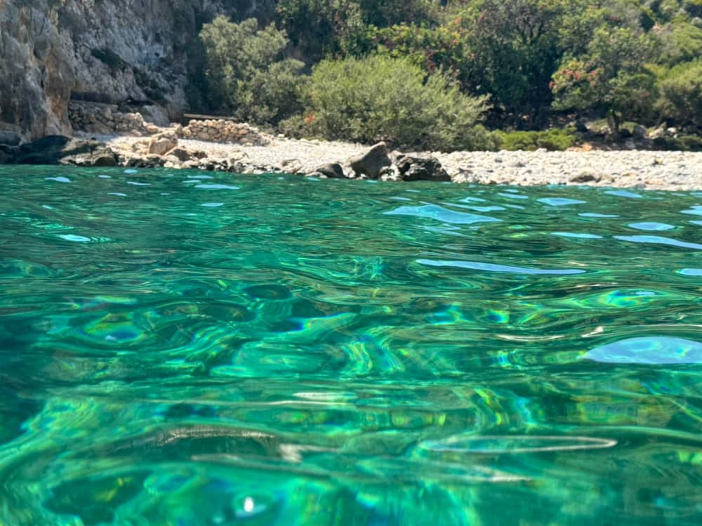 Wonderen van de kustlijn van Kreta: 6 uur durende premium privécruise