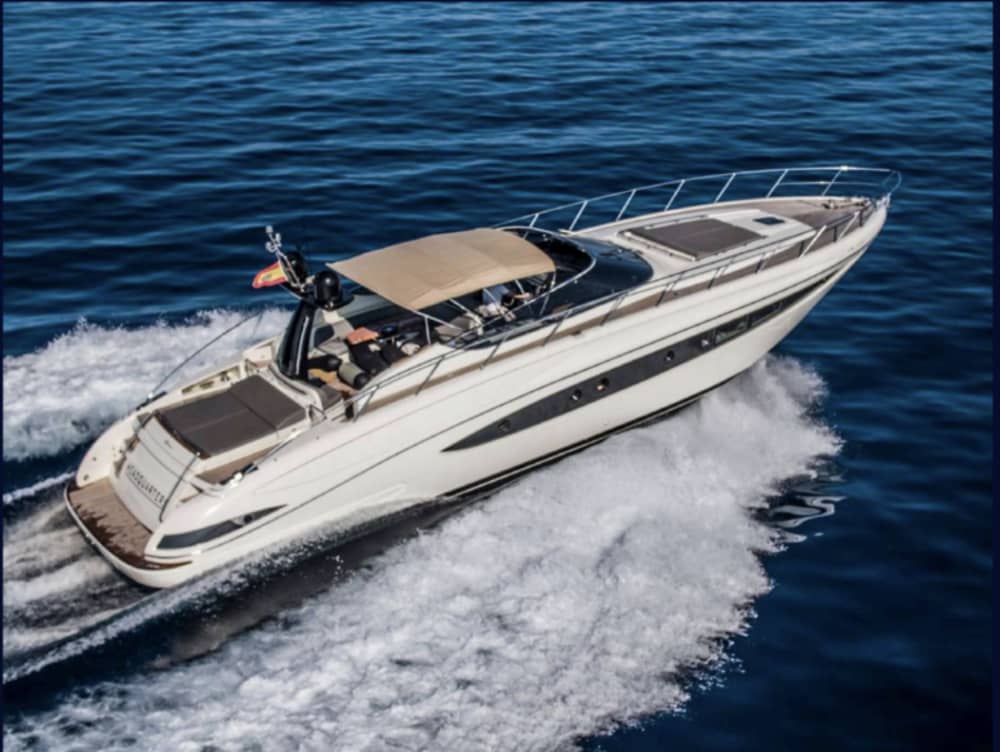 Luxo a bordo: 4 horas descobrindo a Baía de Palma