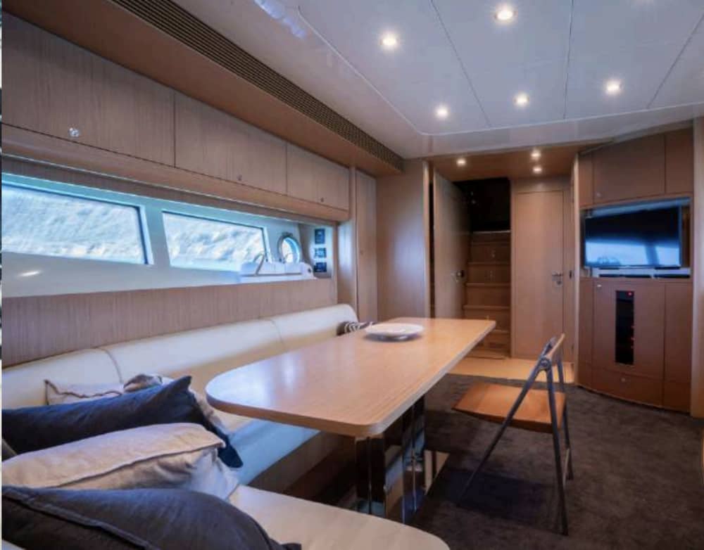 Luxo a bordo: 4 horas descobrindo a Baía de Palma