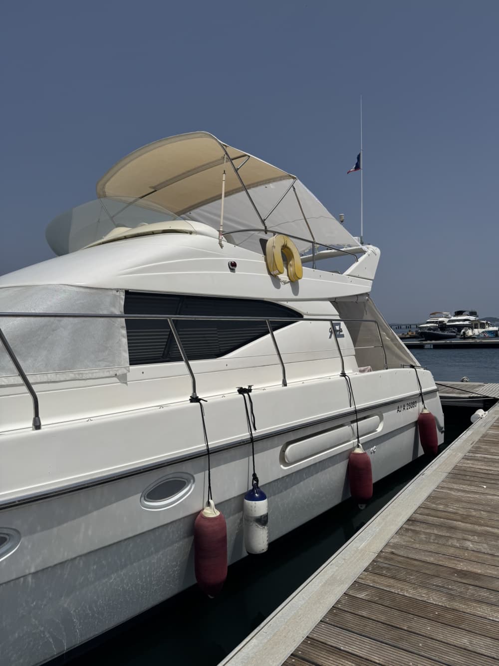 Vue imprenable sur Porto-Vecchio&nbsp;: une journée exceptionnelle à bord d’un yacht à moteur