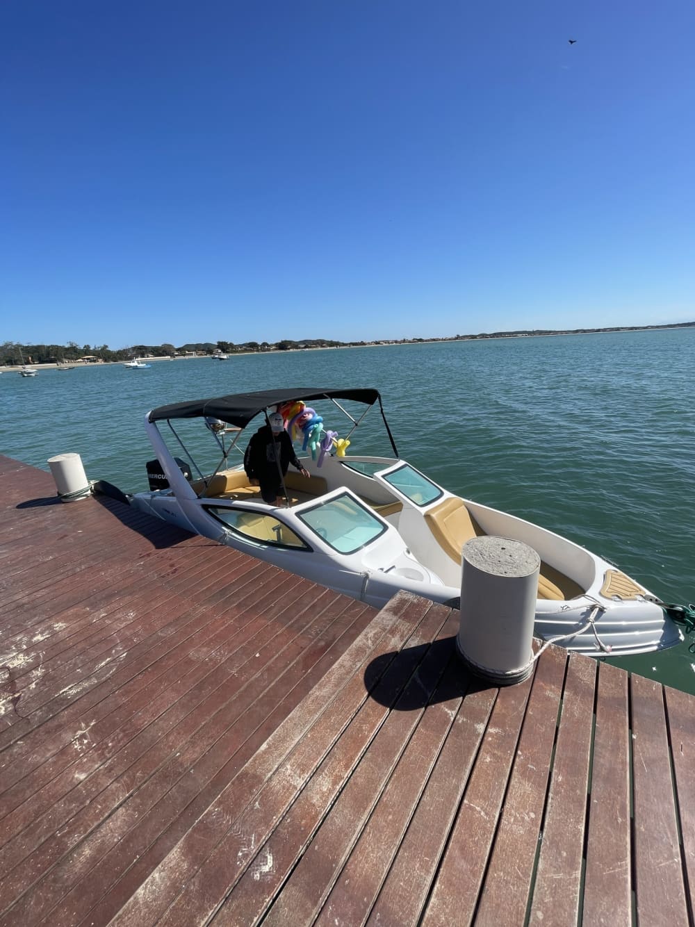 Votre journée à Armação dos Búzios : Louez un bateau à moteur pour 9h de découverte