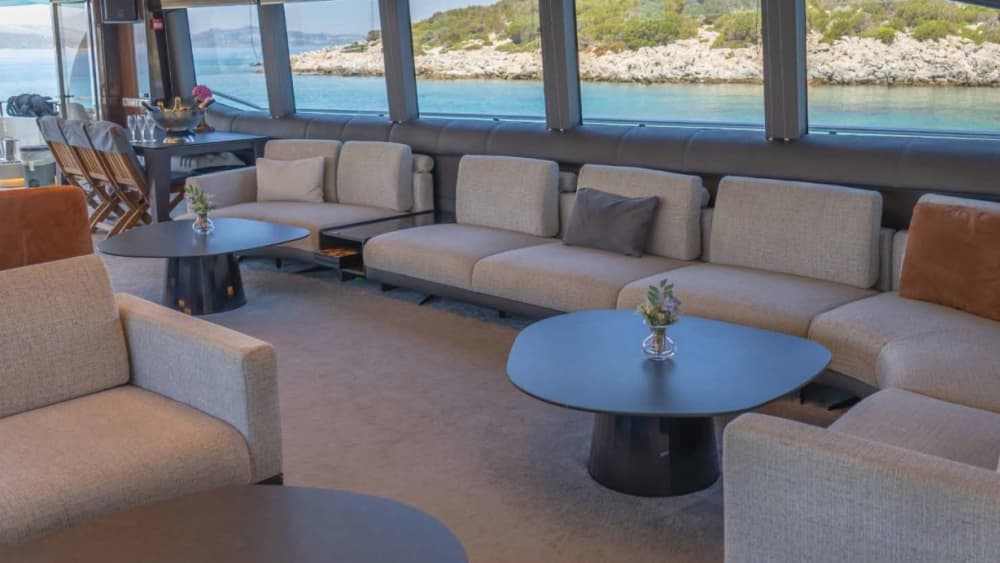 Het summum van de Egeïsche Zee: Bodrums grootste en meest exclusieve megajacht voor dagelijkse verhuur.