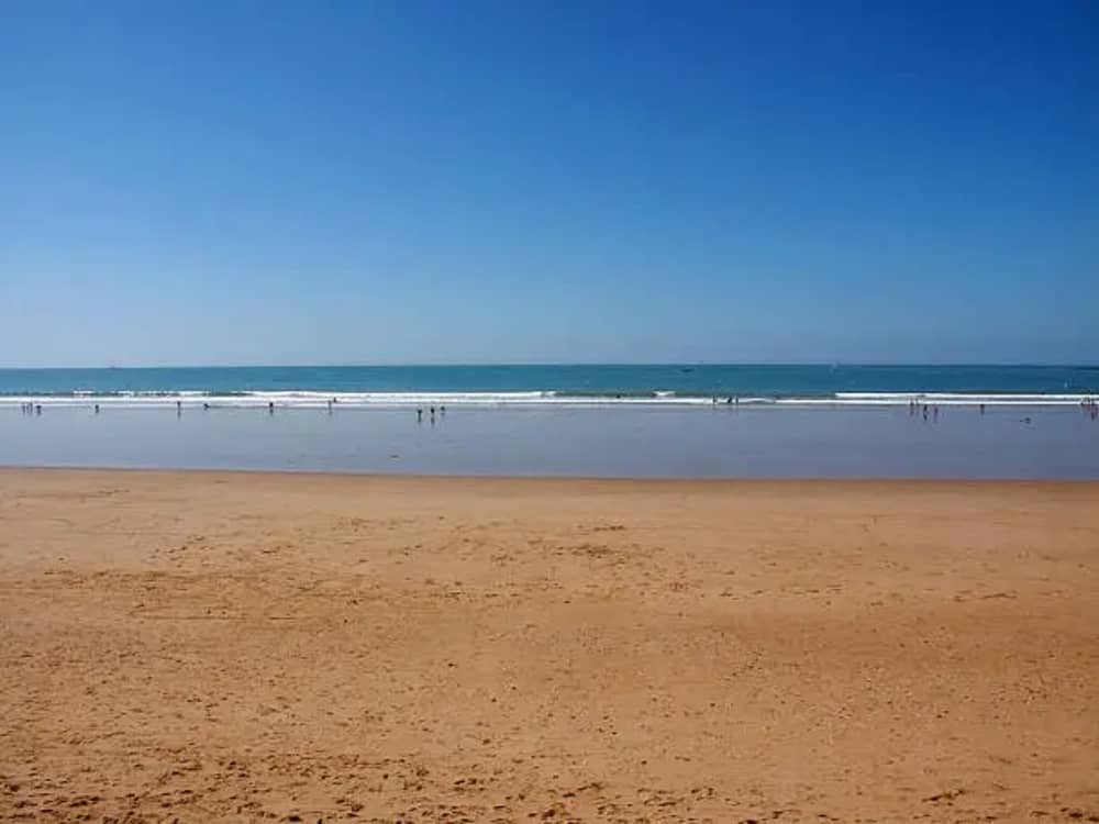 Día de pesca de mariscos en mar abierto y paseo por las hermosas playas de la isla de Noirmoutier