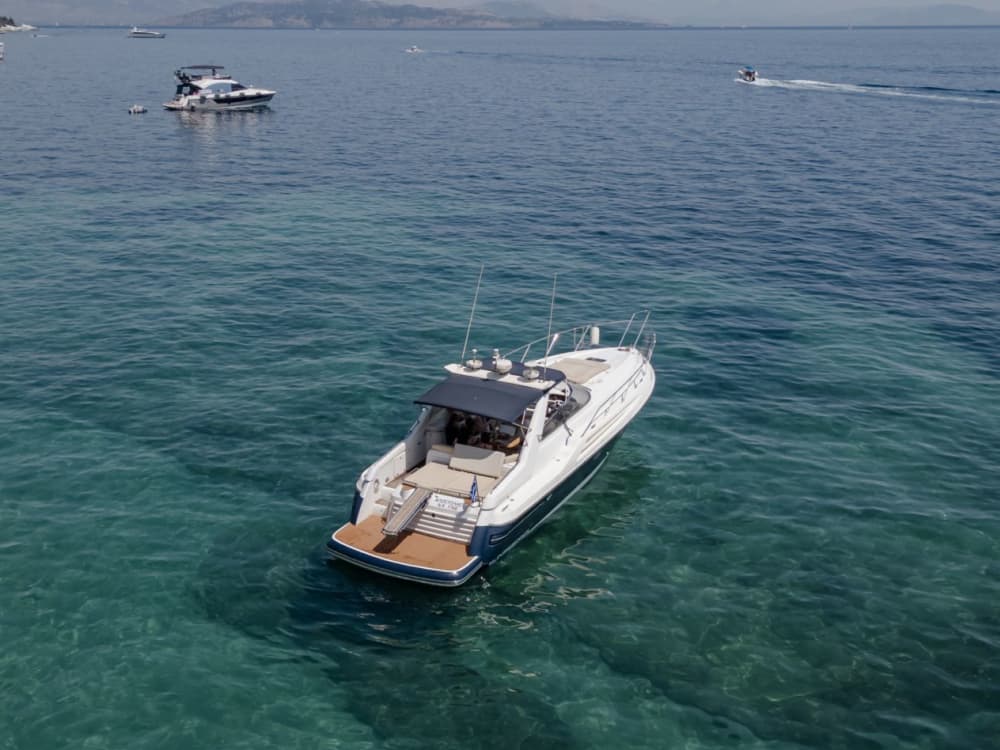 Luxe halve dagcruise: van Ypsos naar Kassiopi met stops bij verborgen stranden