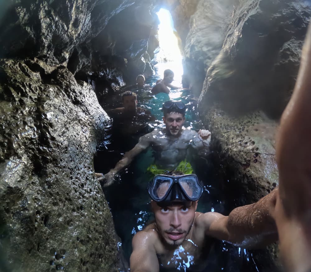 Ξενάγηση με ταχύπλοο νωρίς το πρωί στη Γαλάζια Σπηλιά - Αποφύγετε τα πλήθη