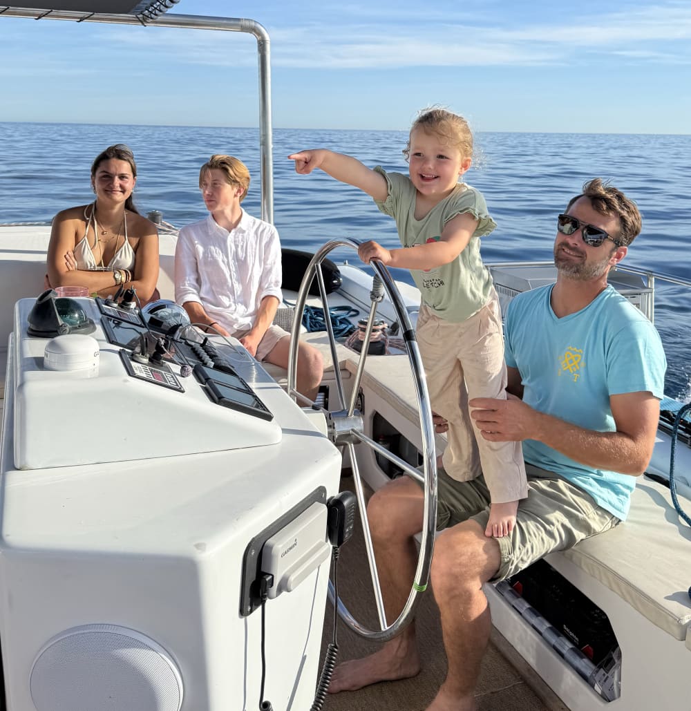 Halbtägiger Ausflug mit dem Katamaran – Calanques des Estérel, Abfahrt von Mandelieu-la-Napoule