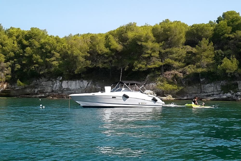 En paus till sjöss: avkoppling och njutning till sjöss