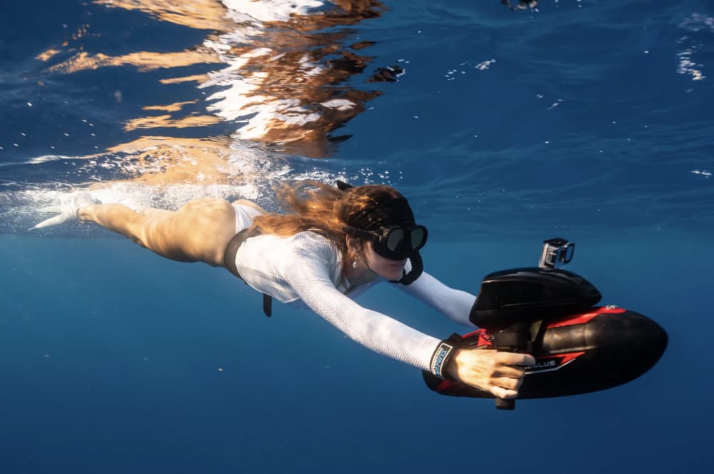 Eine 4-stündige Bootstour ab Vilamoura: Der ultimative Algarve-Ausflug mit Wassersport