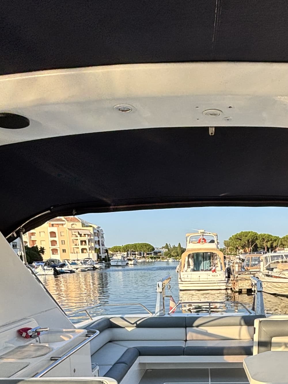 Feuerwerksabend auf einem privaten Boot in Cannes – VIP-Erlebnis auf See (19–23 Uhr)