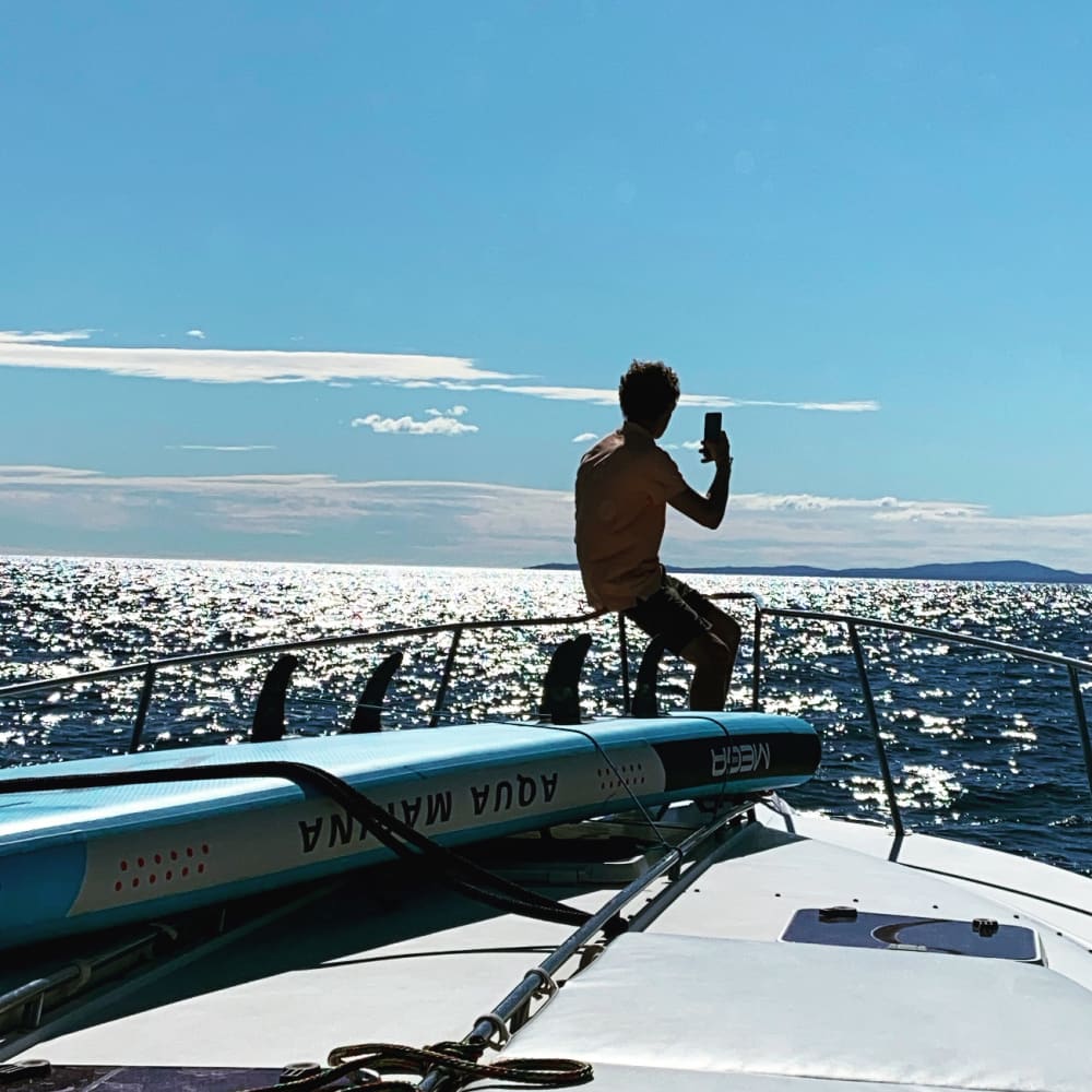 Feuerwerksabend auf einem privaten Boot in Cannes – VIP-Erlebnis auf See (19–23 Uhr)