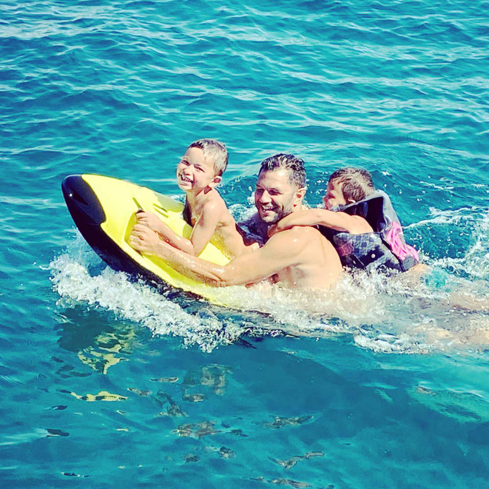 Feuerwerksabend auf einem privaten Boot in Cannes – VIP-Erlebnis auf See (19–23 Uhr)