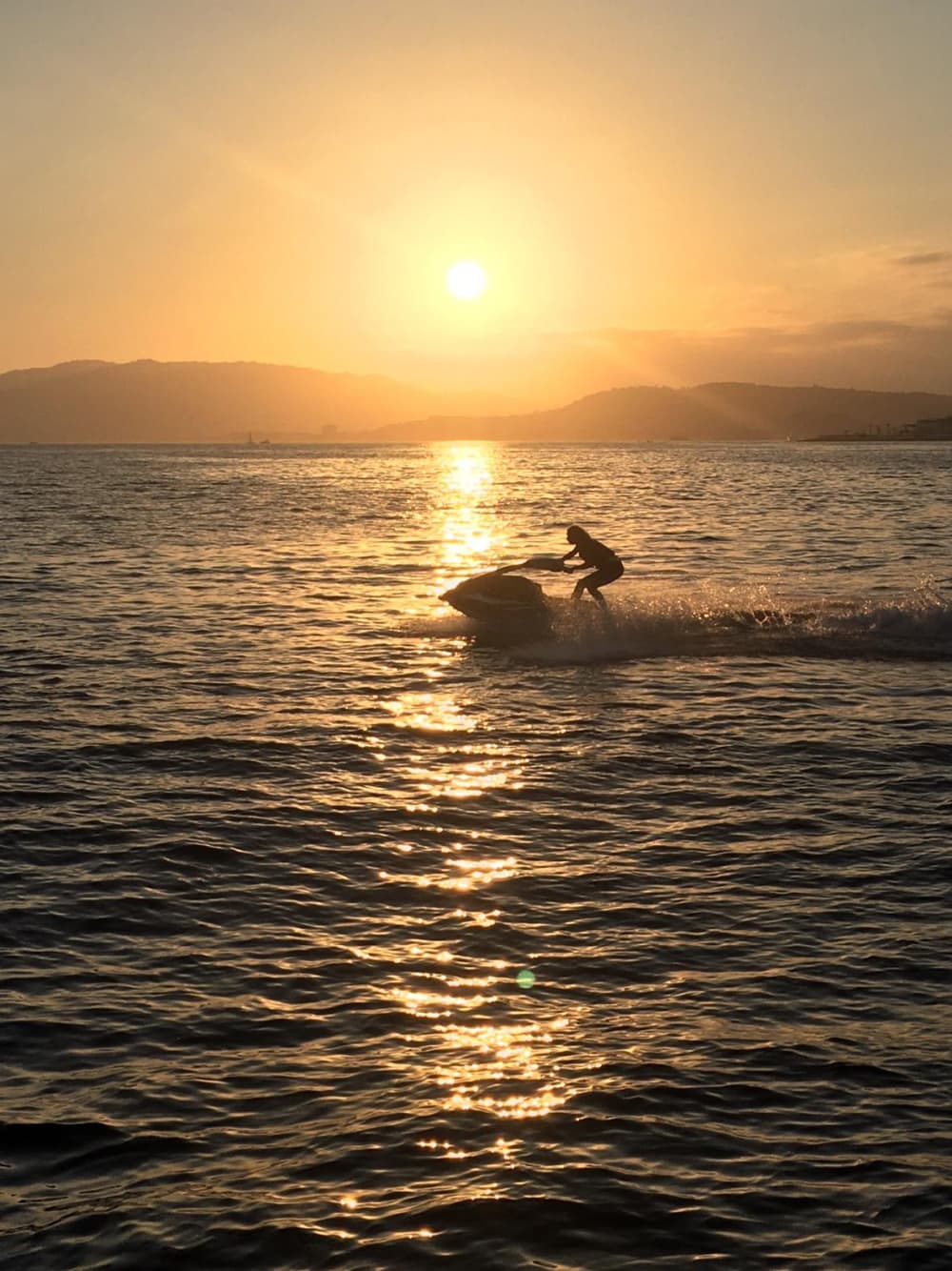 Feuerwerksabend auf einem privaten Boot in Cannes – VIP-Erlebnis auf See (19–23 Uhr)