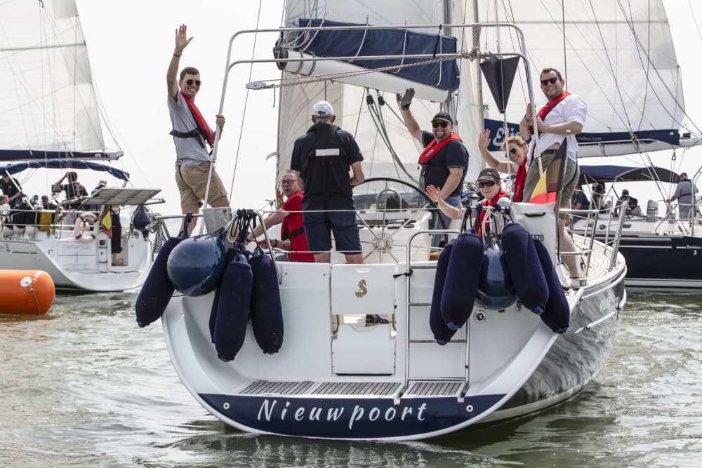 Disfrute de un día completo de navegación en Nieuwpoort a bordo de un velero.