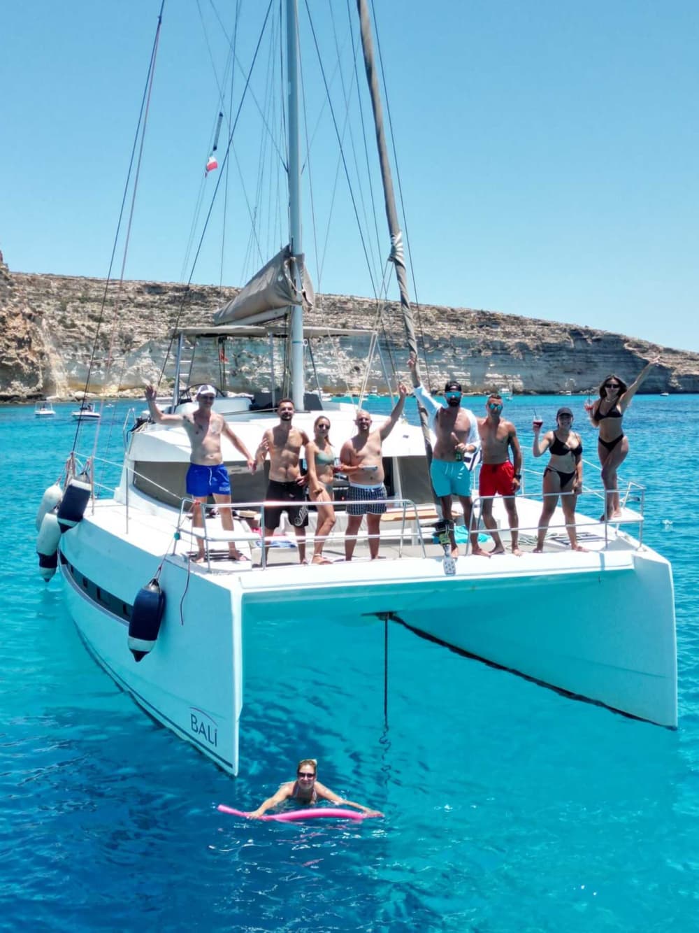 Excursion exclusive en bateau à Comino : lagon bleu, lagon de cristal et grottes