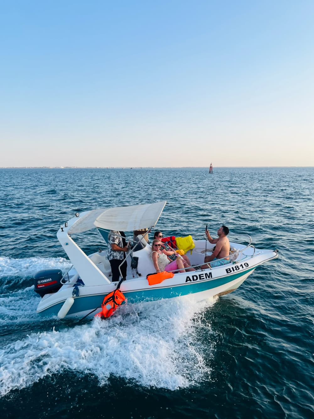 Private boat Tour with Dolphin Watching & Swimming escape