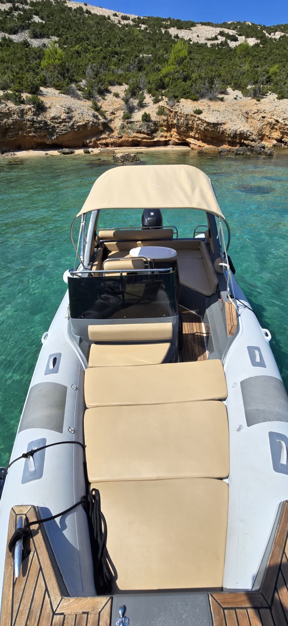 4 timmar för att utforska Stara Novalja på en motorbåt