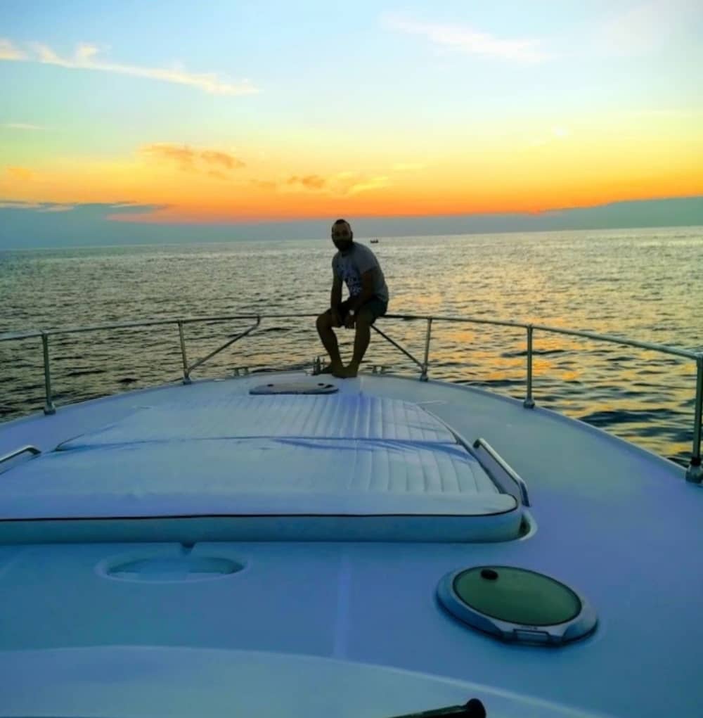 Aventura de 7,5 horas en Porto Selvaggio con delicias gourmet