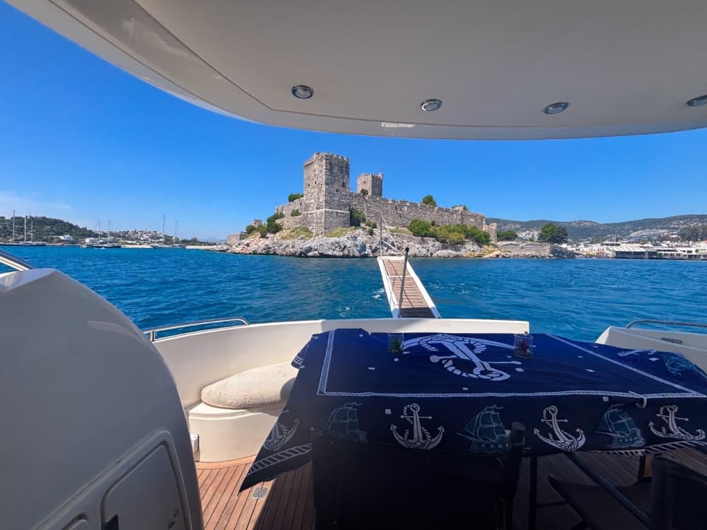 Recorrido en barco por la bahía de Bodrum con almuerzo