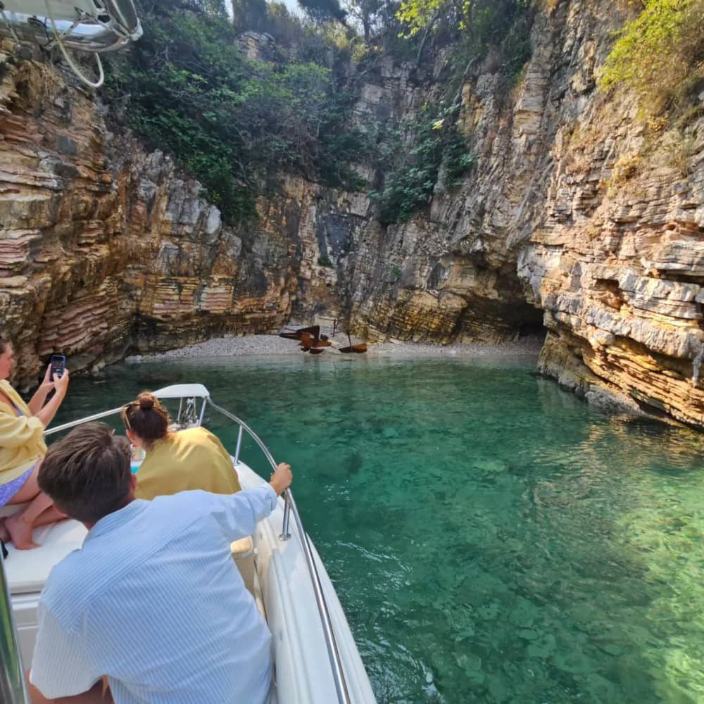 Saranda Private Cruise – Hidden Caves & Secret Beaches