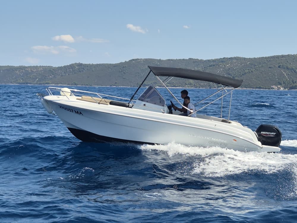 Discover Podgora, Split-Dalmatia County on a full-day trip on a motorboat