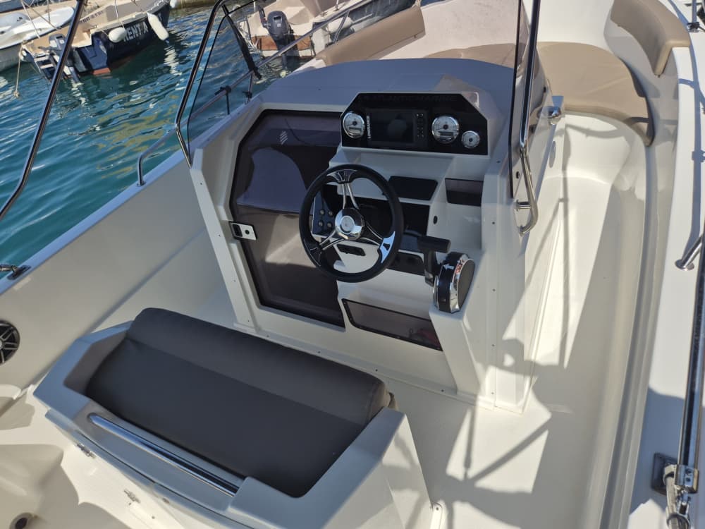 Discover Podgora, Split-Dalmatia County on a full-day trip on a motorboat