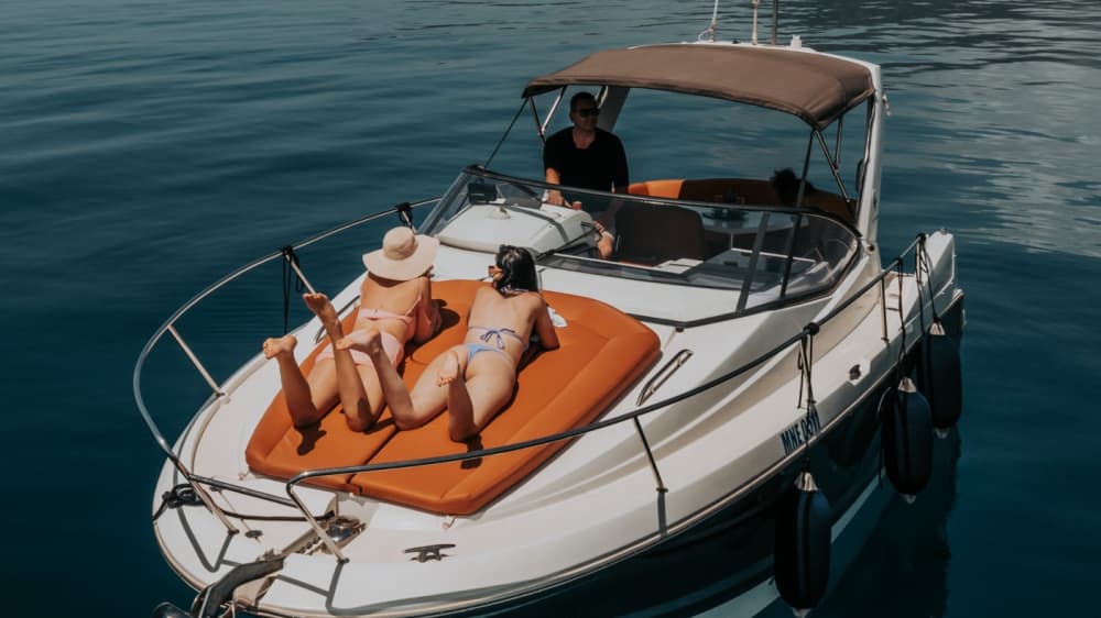 Croisière nocturne de 5 heures le long de la côte de Budva