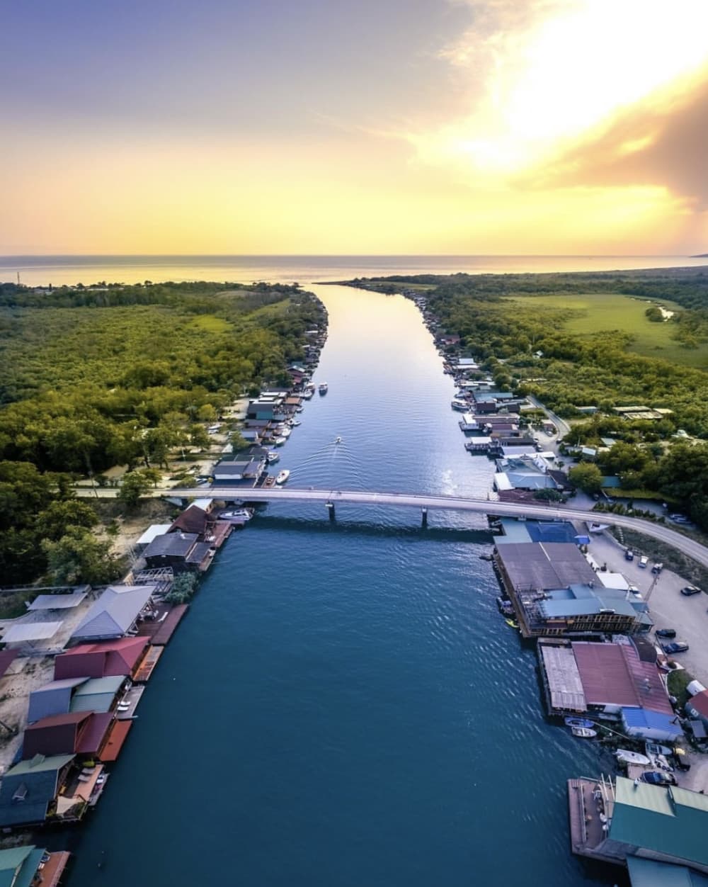 Wycieczka łodzią widokową po wyspie Ada Bojana (1 godzina)