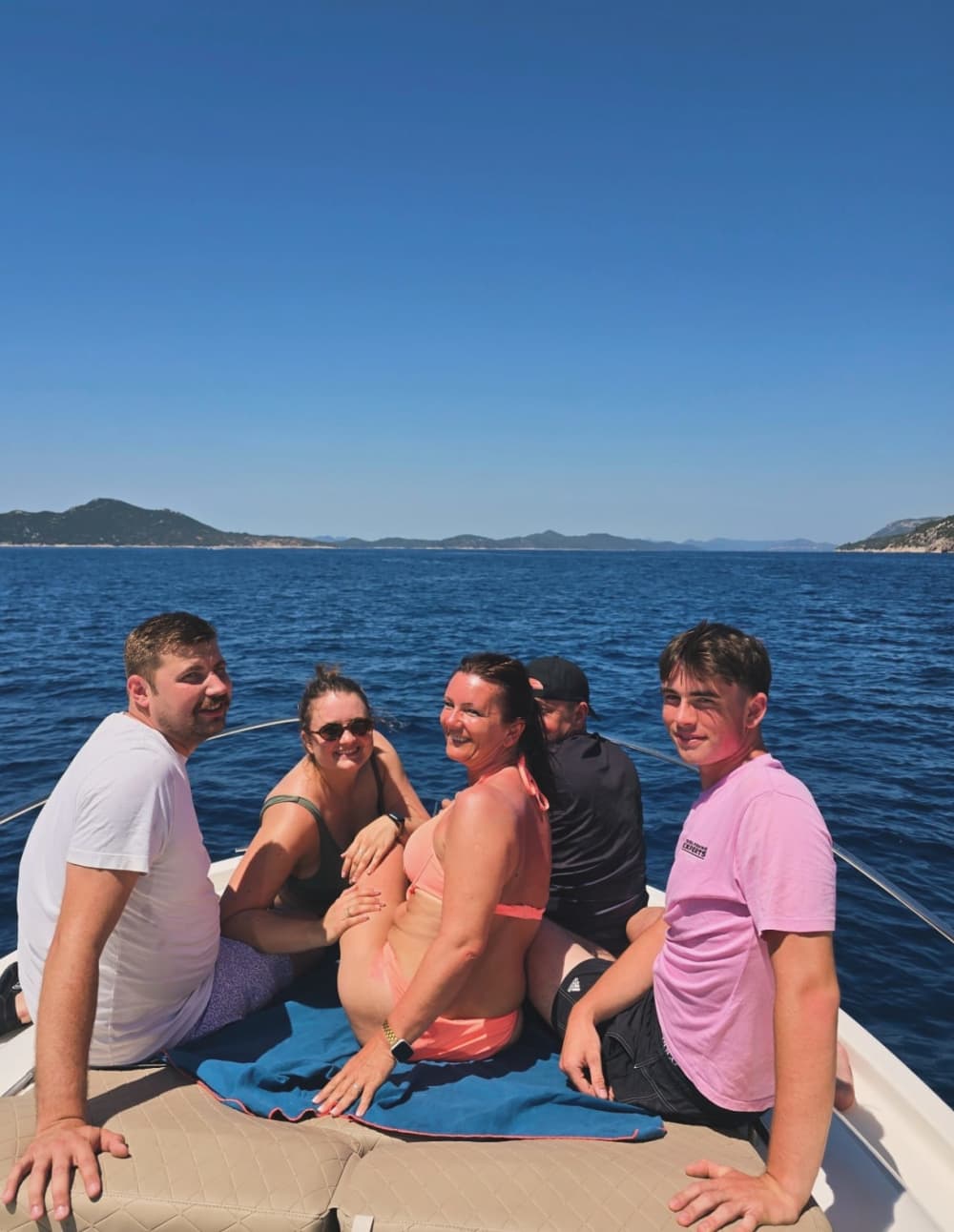 Półdniowa wycieczka po wyspach Elafickich – 6 godz.