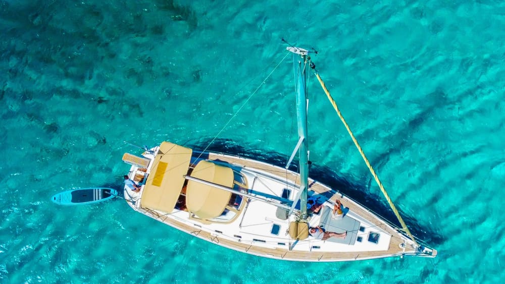 Ganztägige private Segelboot-Kreuzfahrt – Delos, Rhenia und Strände im Süden von Mykonos