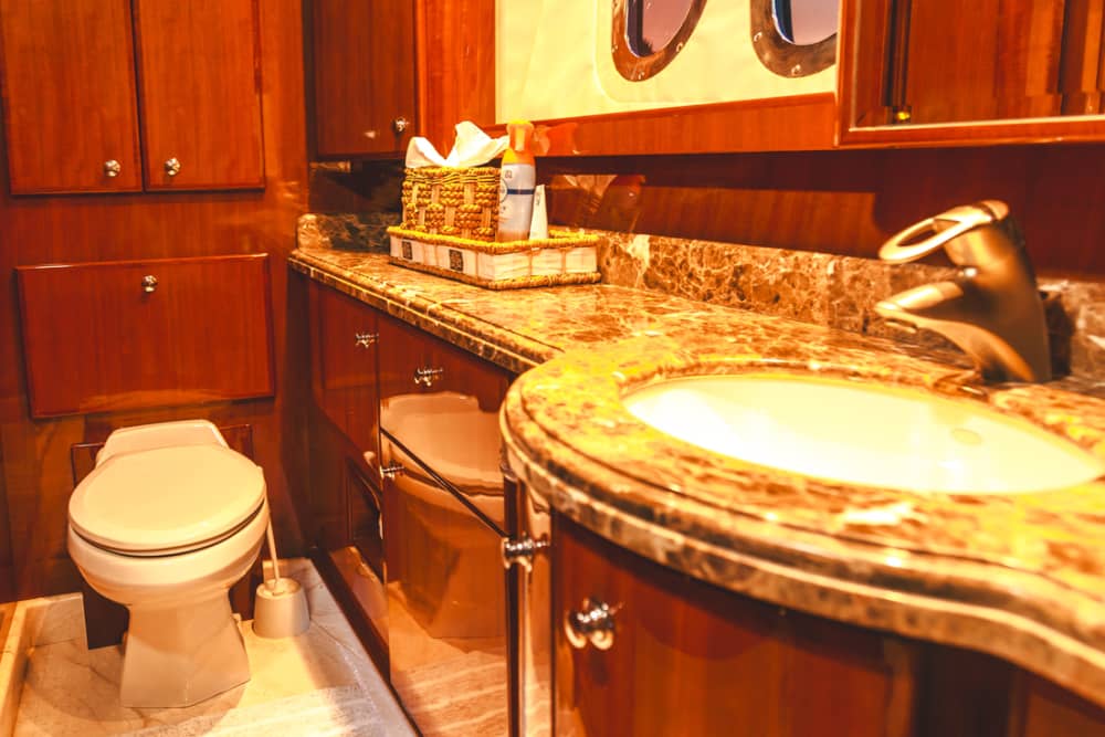 Cabo Yacht: Mexikanisches Essen, Premium Open Bar und Abenteuer auf dem Meer