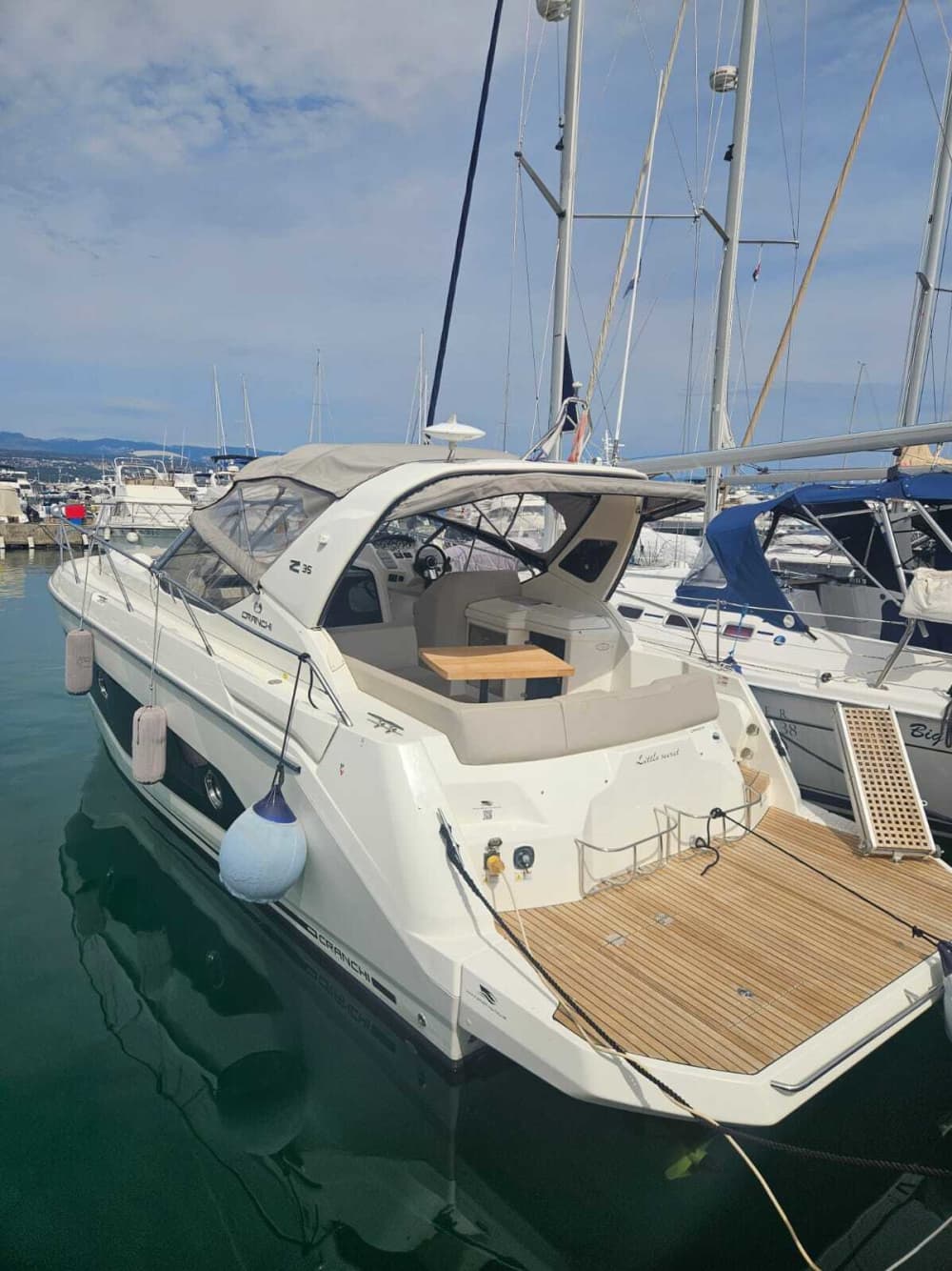 La tua barca a motore privata per una giornata nei dintorni di Opatija