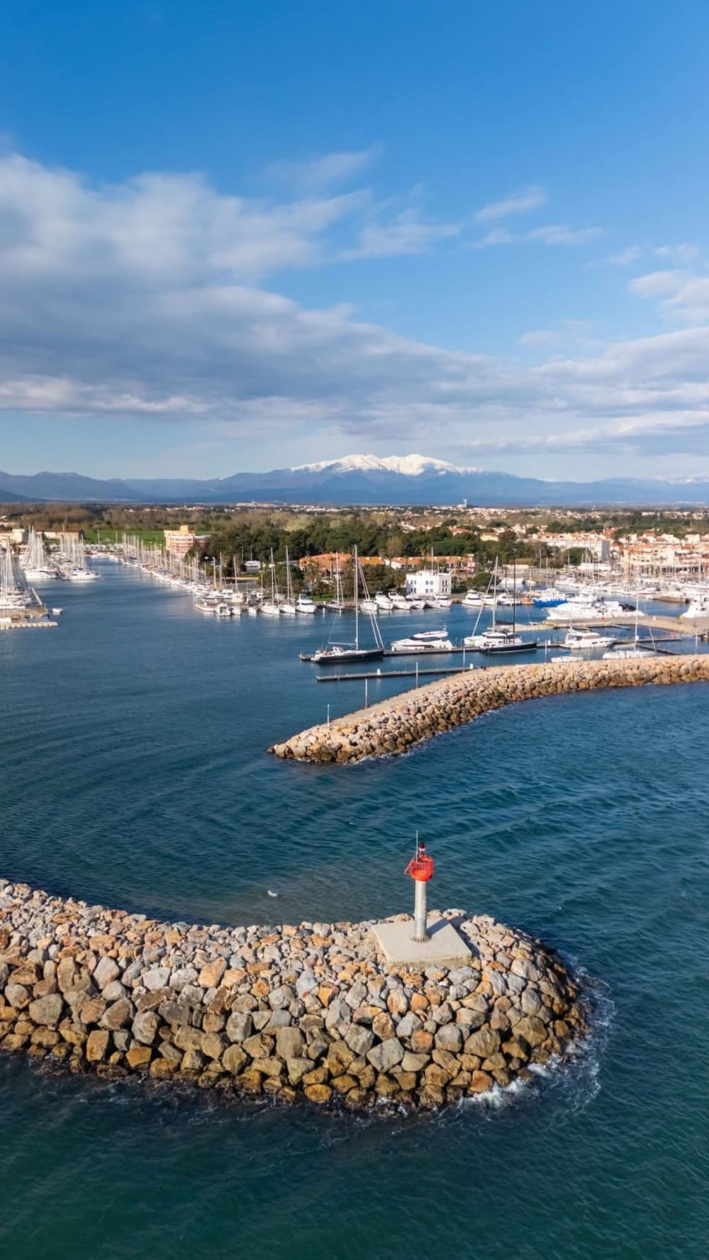 Une journée à Saint-Cyprien sur un bateau à moteur