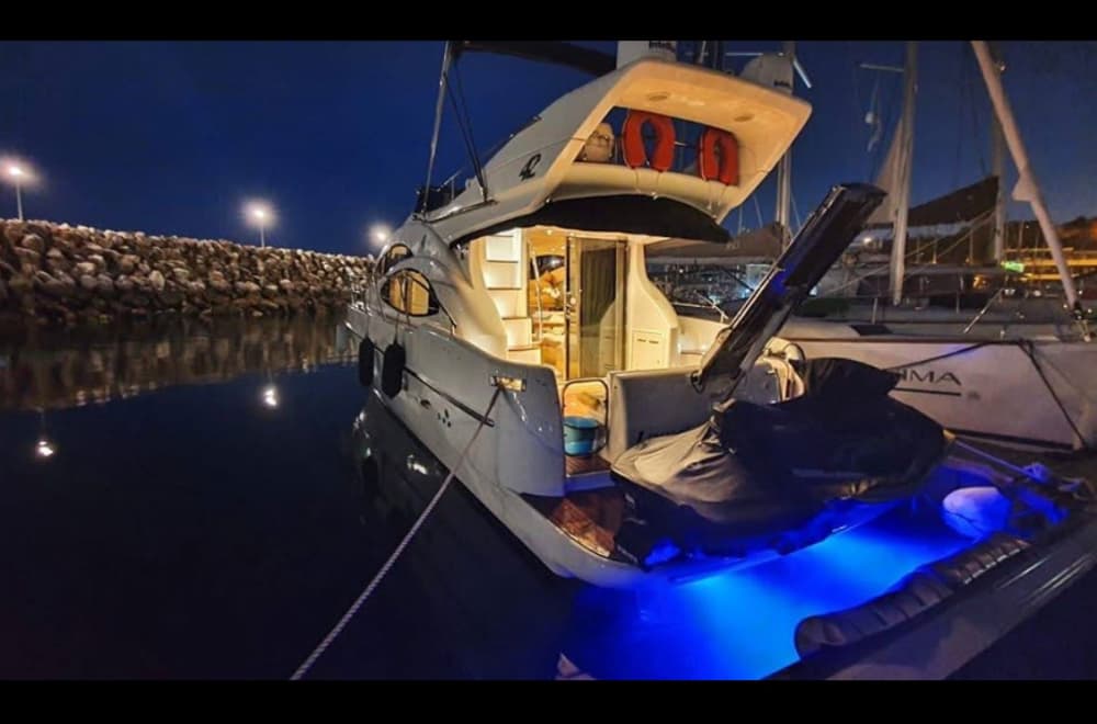 The Atlantic Sunset Expedition: 4-Hour Journey from Sesimbra