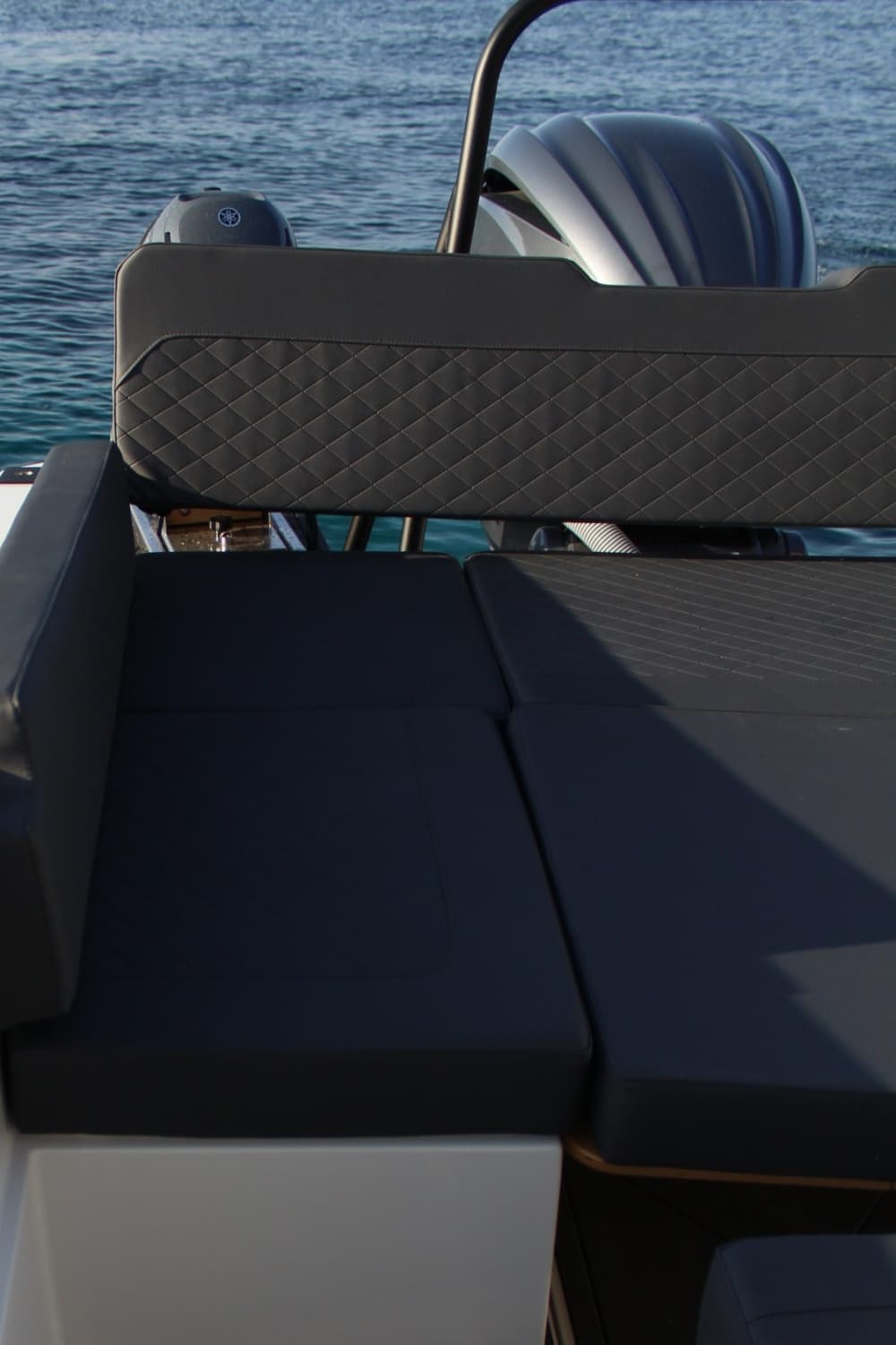 Um dia em Paxi, num barco a motor.