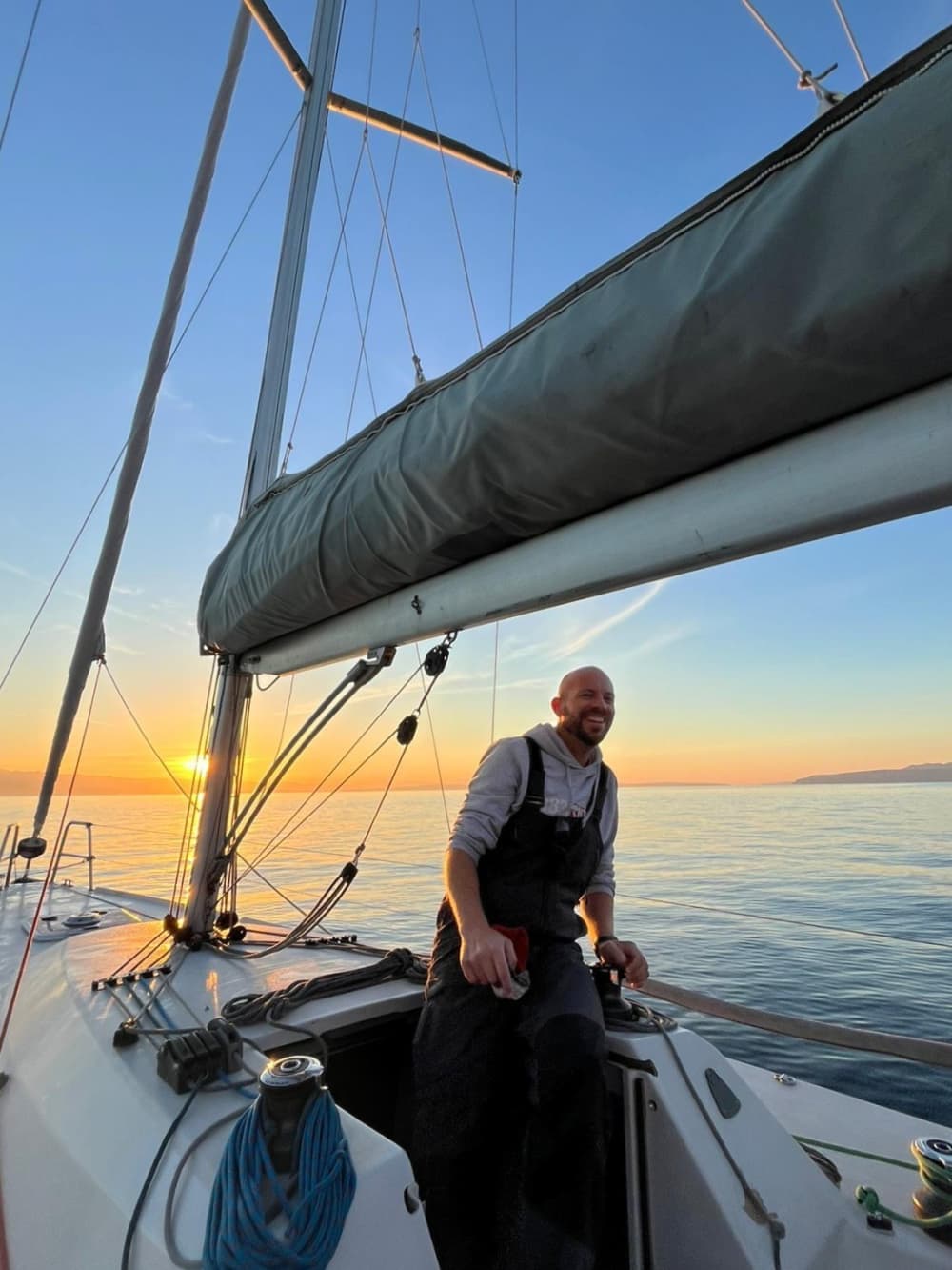 Sonnenuntergang an der Adria vom Segelboot aus