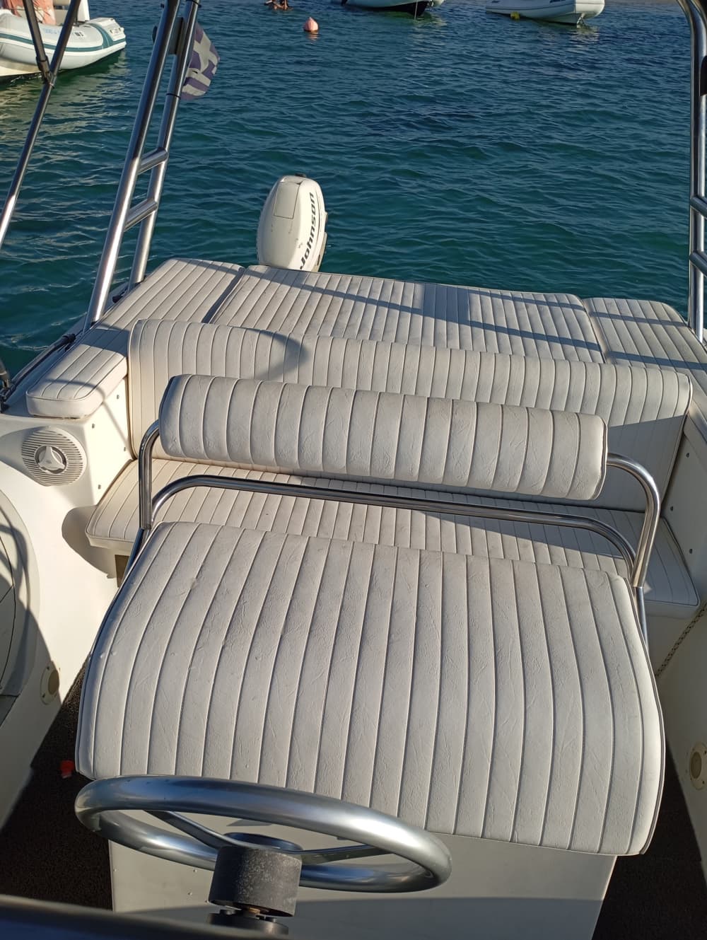 Relax on a 4h boat trip in Naxos