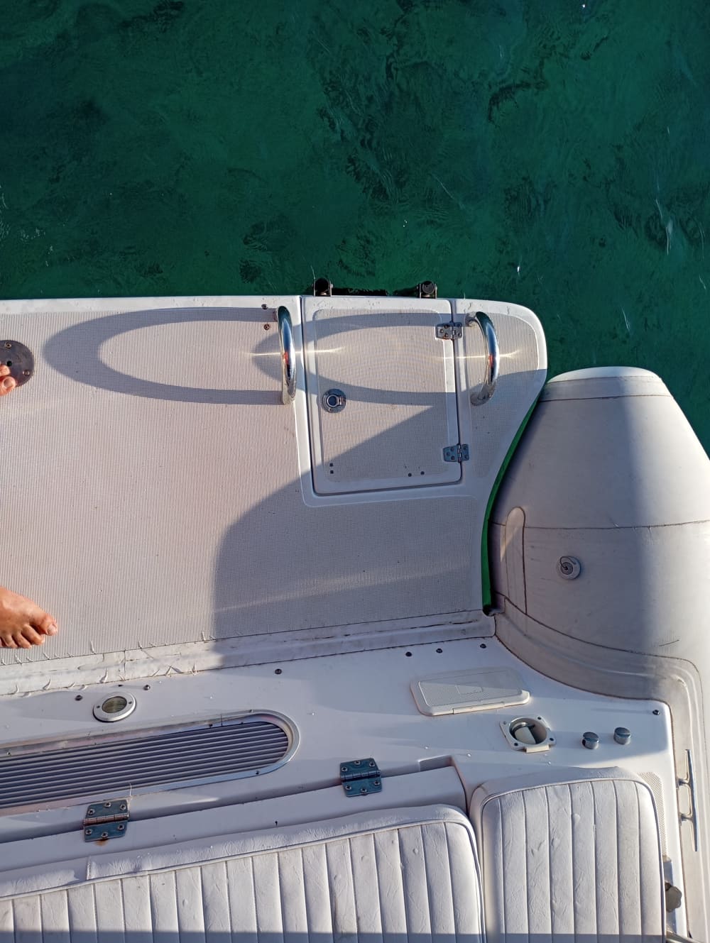 Relax on a 4h boat trip in Naxos