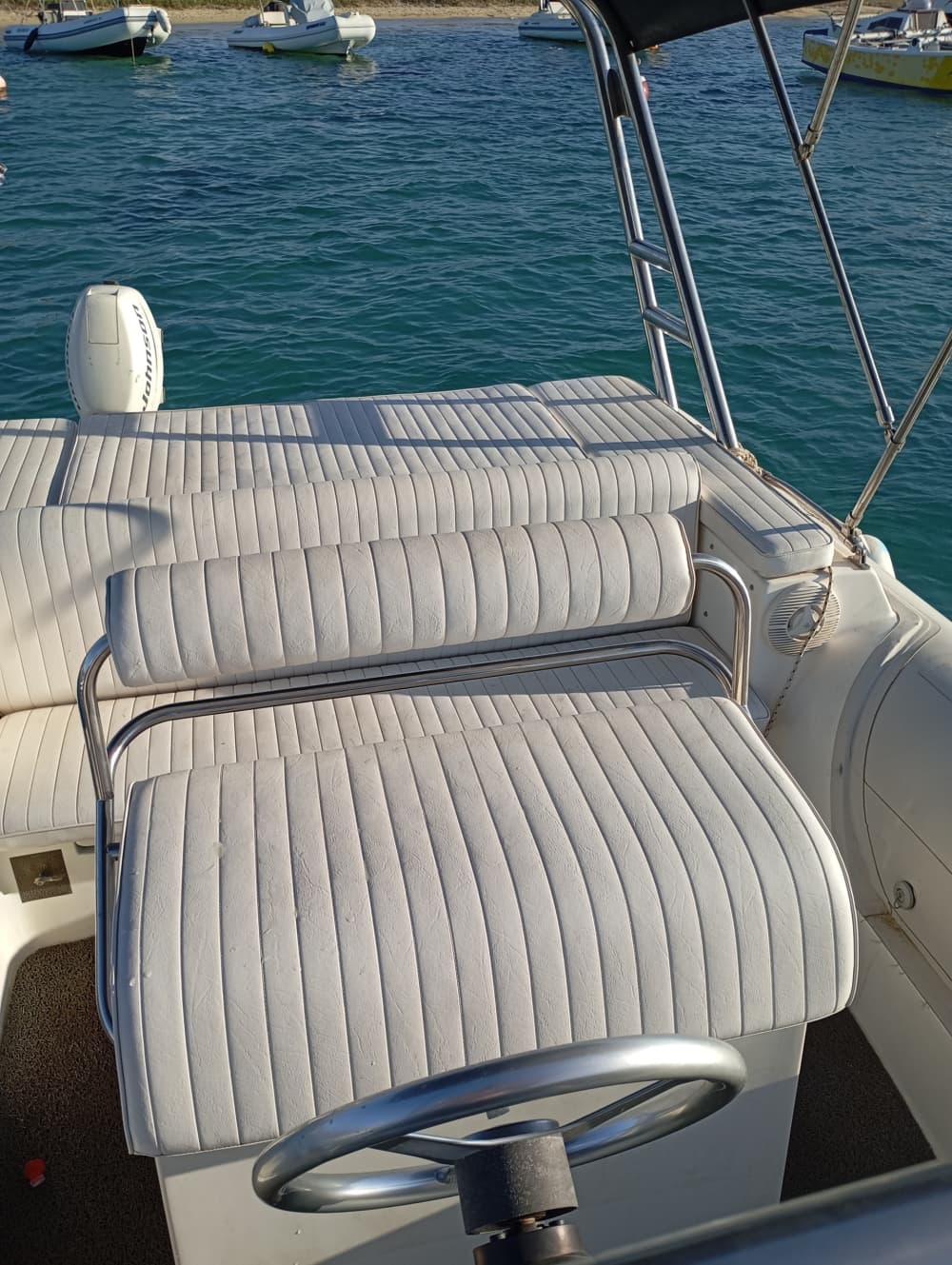 Relax on a 4h boat trip in Naxos