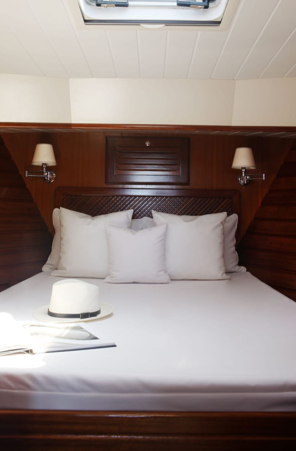 Deep South Route: Secret Coves and Local Flavors