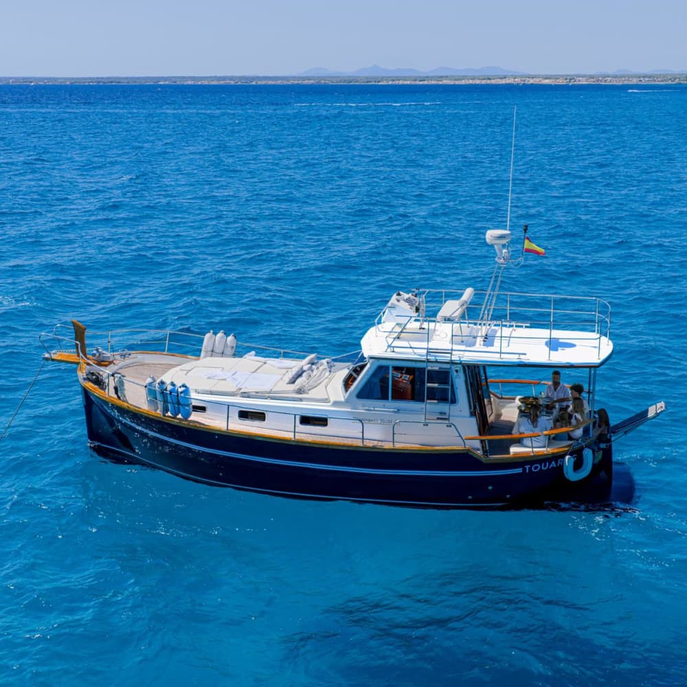 Deep South Route: Secret Coves and Local Flavors