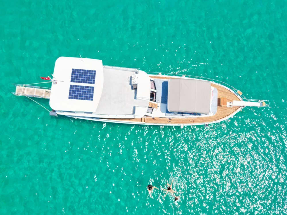 Una giornata magica sull'isola di Kekova a bordo di un motoscafo.