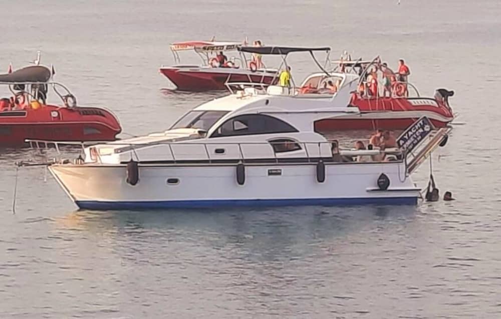 2,5 Stunden Sonne rund um Side auf einem Motorboot