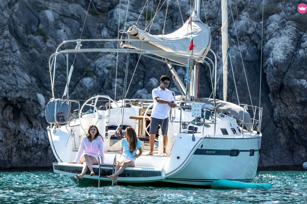 Cruzeiro Golden Hour ao pôr do sol saindo de Setúbal: Romance no mar