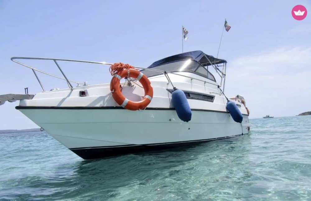 Esclusivo Tour in Barca a Porto Rotondo: Un'intera giornata di lusso e relax