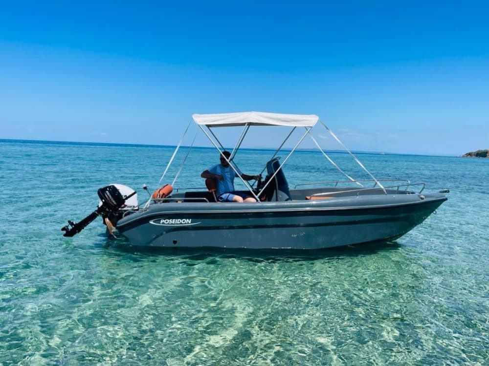 Your own Greek Odyssey: A 9h voyage on a motorboat