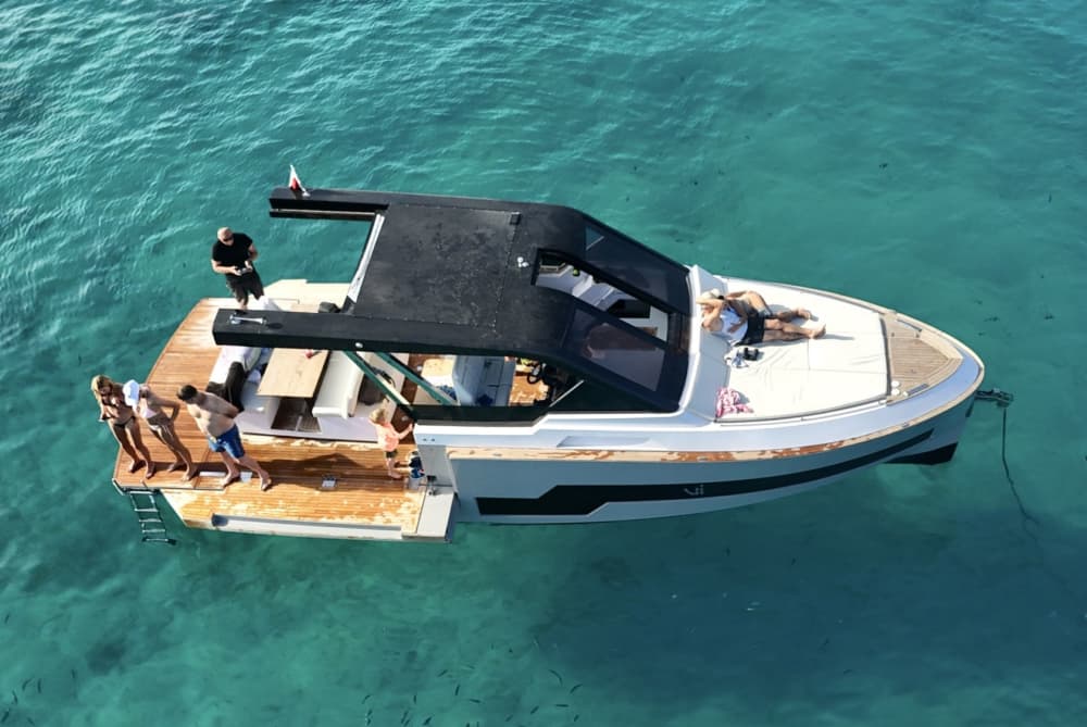 LA GENTE DEL POSTO NON VUOLE CHE I TURISTI SAPPIANO di questa epica avventura a Maiorca