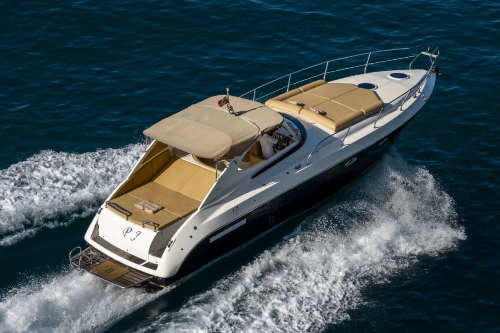 Amalfi Coast Vibes: Full-Day Experience by Private Boat