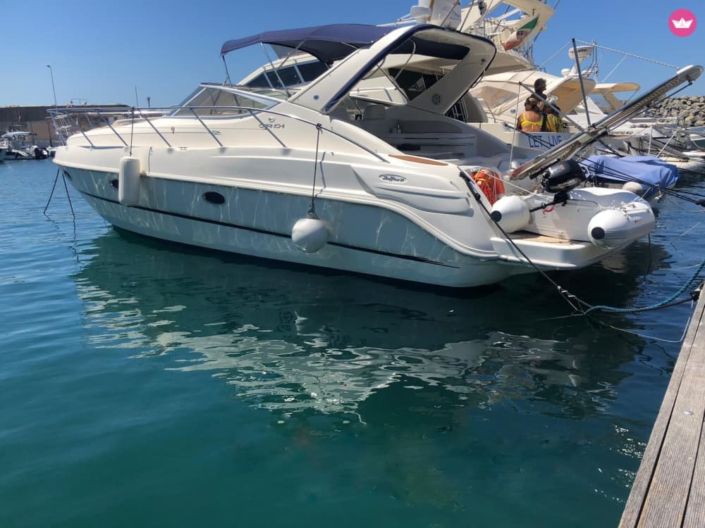 Encantamento Breve: Um Passeio de 2 Horas pelas Maravilhas do Mar a Bordo